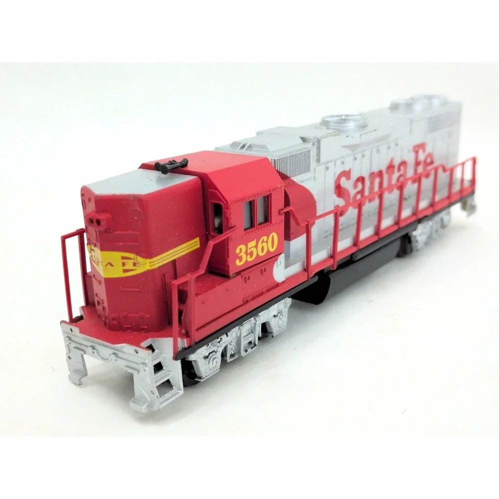 Working Life-Like Trains Powered Locomotive Santa Fe #3560. HO Scale